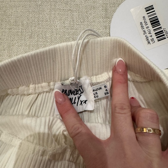 White Ribbed Drawstring Shorts - Picture 3 of 4